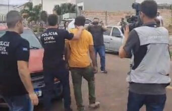 Maranhense é preso por matar mãe e três filhas no Mato Grosso O criminoso maranhense preso é o homem de camisa amarela na imagem