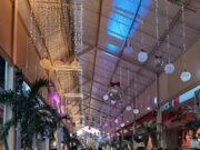 Comércio de Imperatriz segue em horário especial de funcionamento Calçadão de Imperatriz decorado para o período especial de Natal