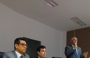 Ministério Público promove reunião para discutir segurança em Imperatriz Promotores que organizaram a reunião realizada nesta terça (30)