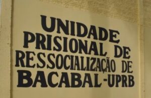 Mulher é presa tentando entrar em penitenciária com droga escondida nas partes íntimas